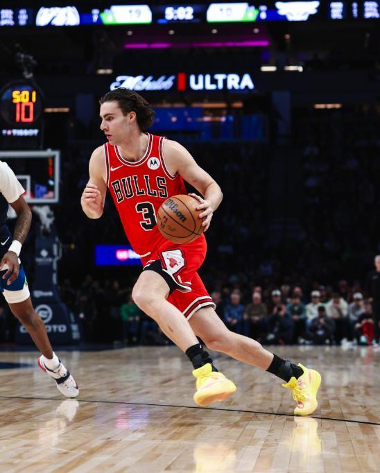 乐鱼官网-一雪35分惨败之耻！兰德尔30+7+5带不动华子打铁，公牛复仇森林狼