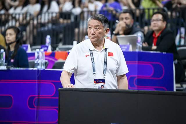 乐鱼电竞平台-宫鲁鸣下课谁能接手？女篮3大名宿成热门人选，3选1，最快8月上任